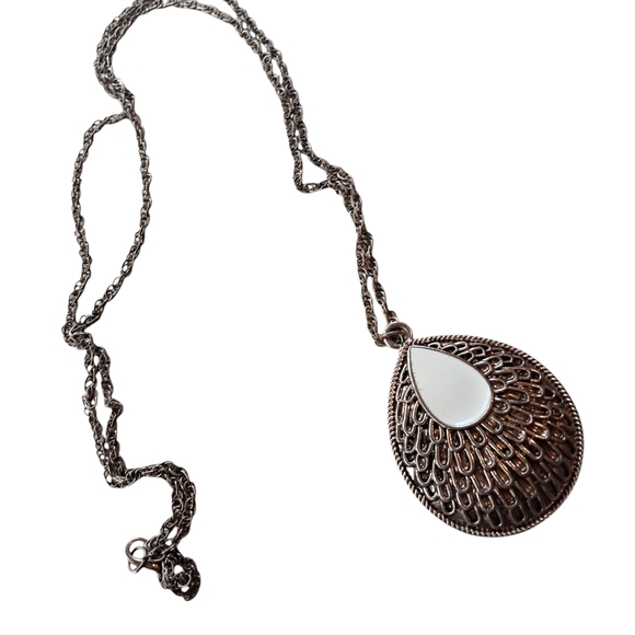 Vintage Goldtone Textured Pendant Necklace with Celestial Motifs - Picture 3 of 7